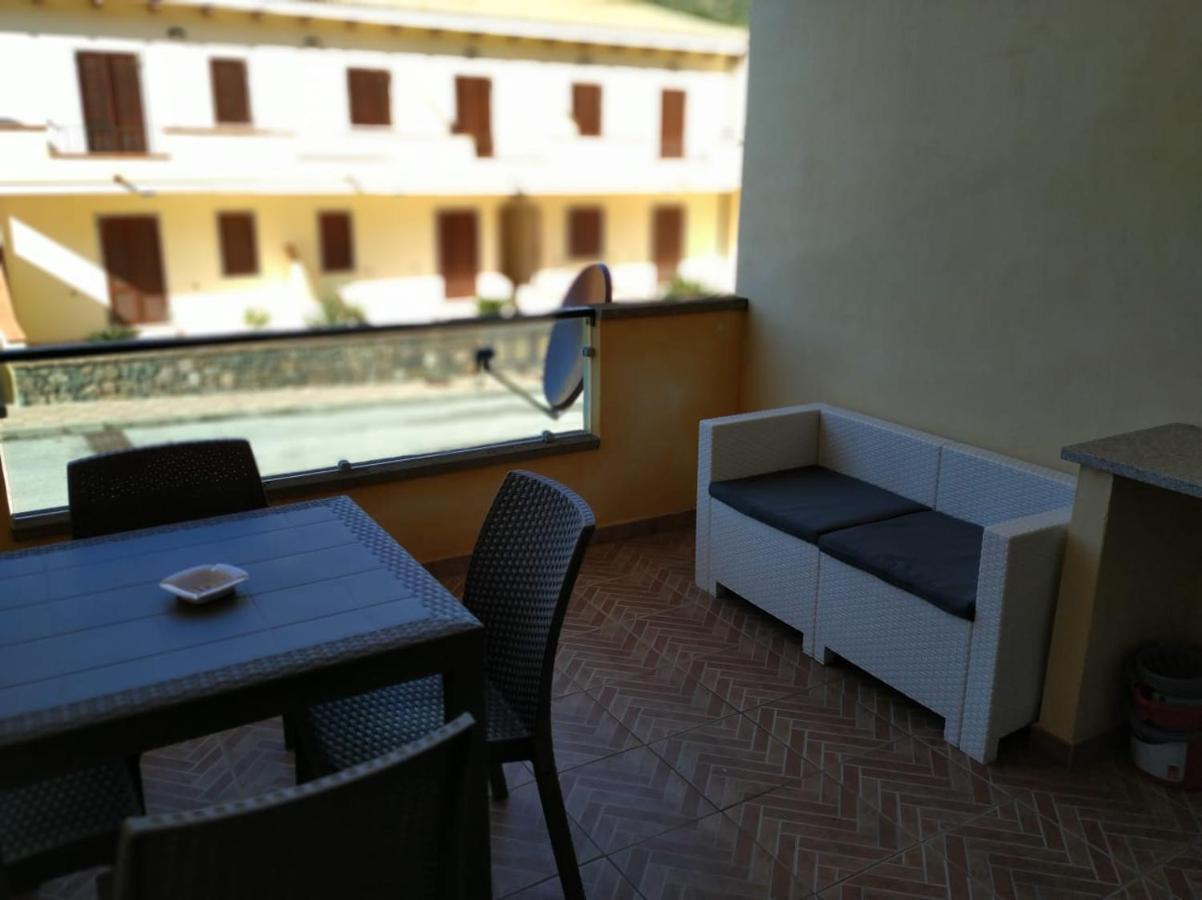 La Caletta Di Dany Apartment Кастелсардо Екстериор снимка