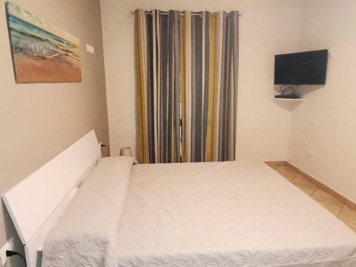 La Caletta Di Dany Apartment Кастелсардо Екстериор снимка